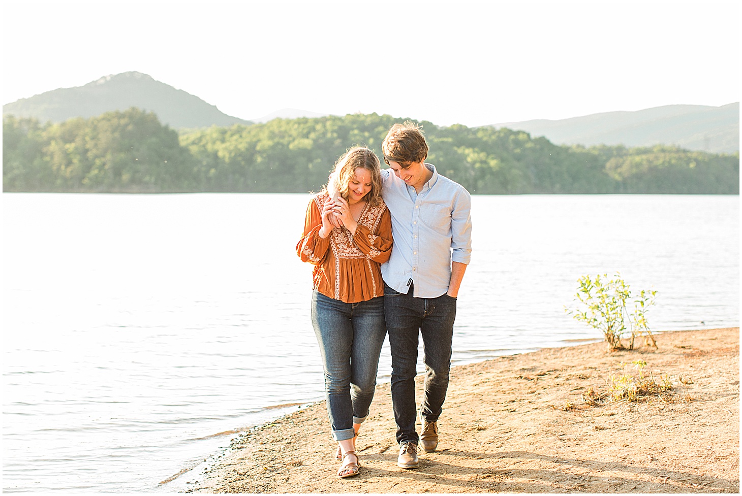 carvinscoveengagementsession_roanokeengagementsession_carvinscove_virginiawedding_virginiaweddingphotographer_vaweddingphotographer_photo_0017.jpg