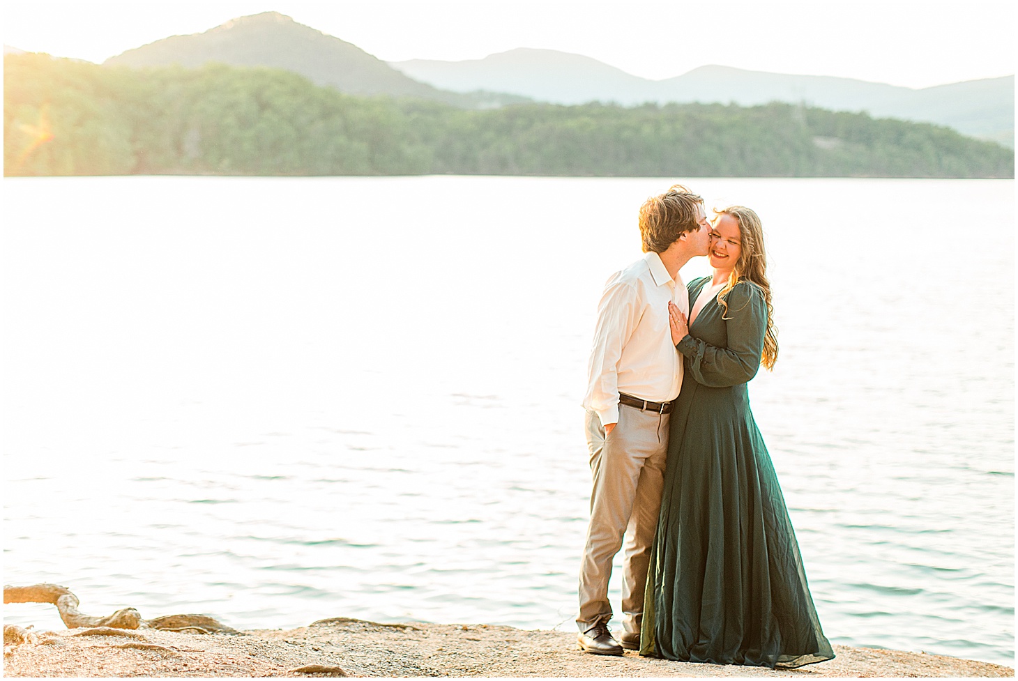 carvinscoveengagementsession_roanokeengagementsession_carvinscove_virginiawedding_virginiaweddingphotographer_vaweddingphotographer_photo_0037.jpg