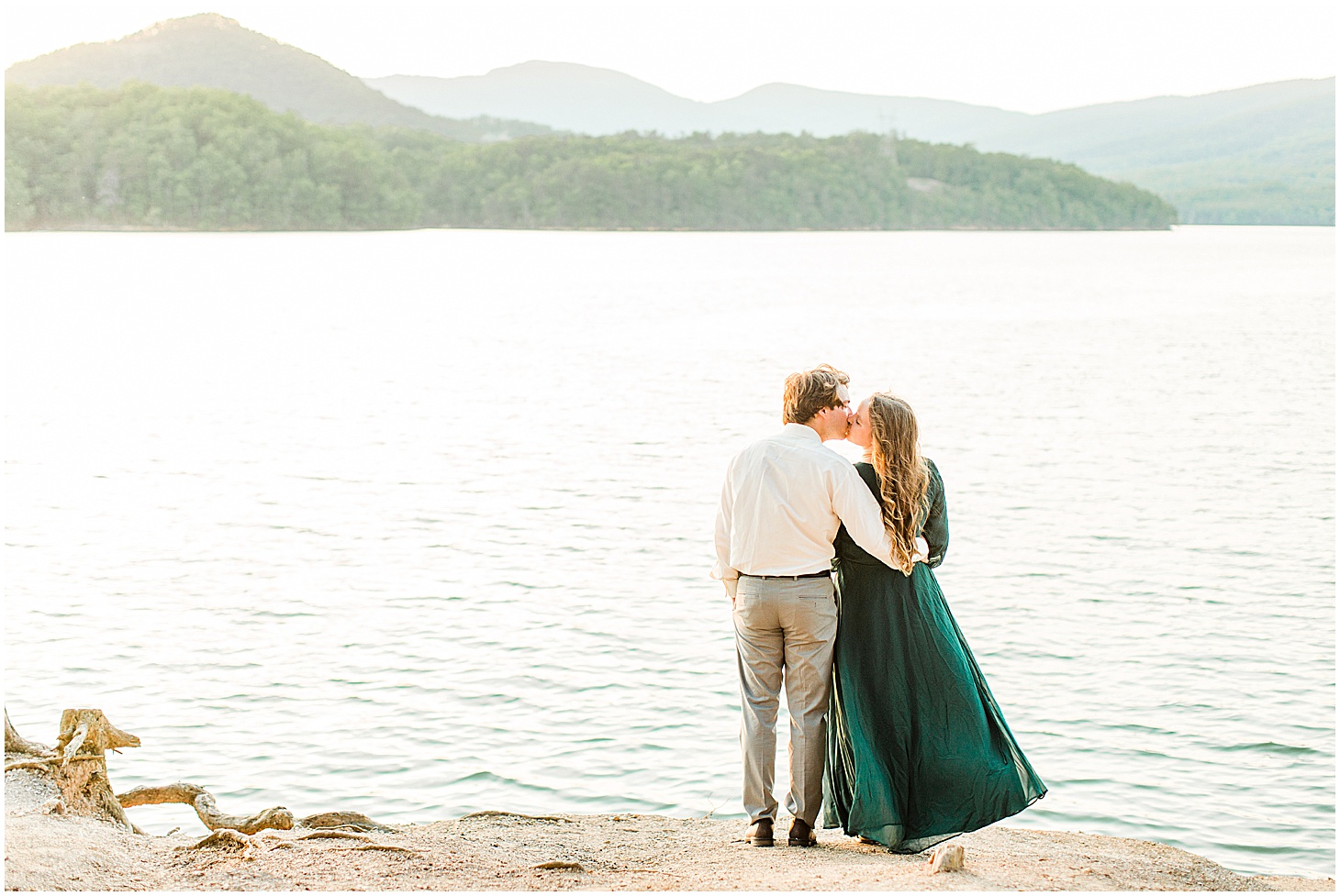 carvinscoveengagementsession_roanokeengagementsession_carvinscove_virginiawedding_virginiaweddingphotographer_vaweddingphotographer_photo_0039.jpg