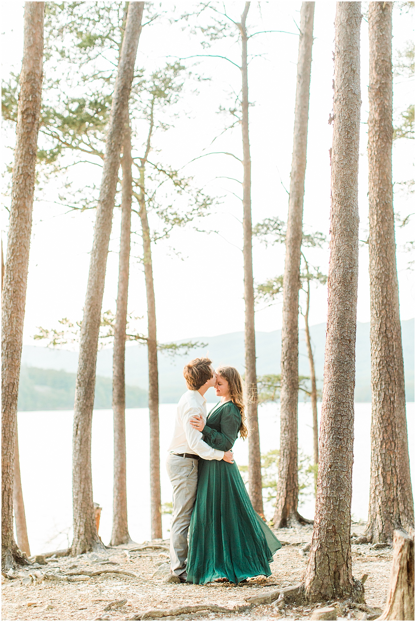 carvinscoveengagementsession_roanokeengagementsession_carvinscove_virginiawedding_virginiaweddingphotographer_vaweddingphotographer_photo_0055.jpg