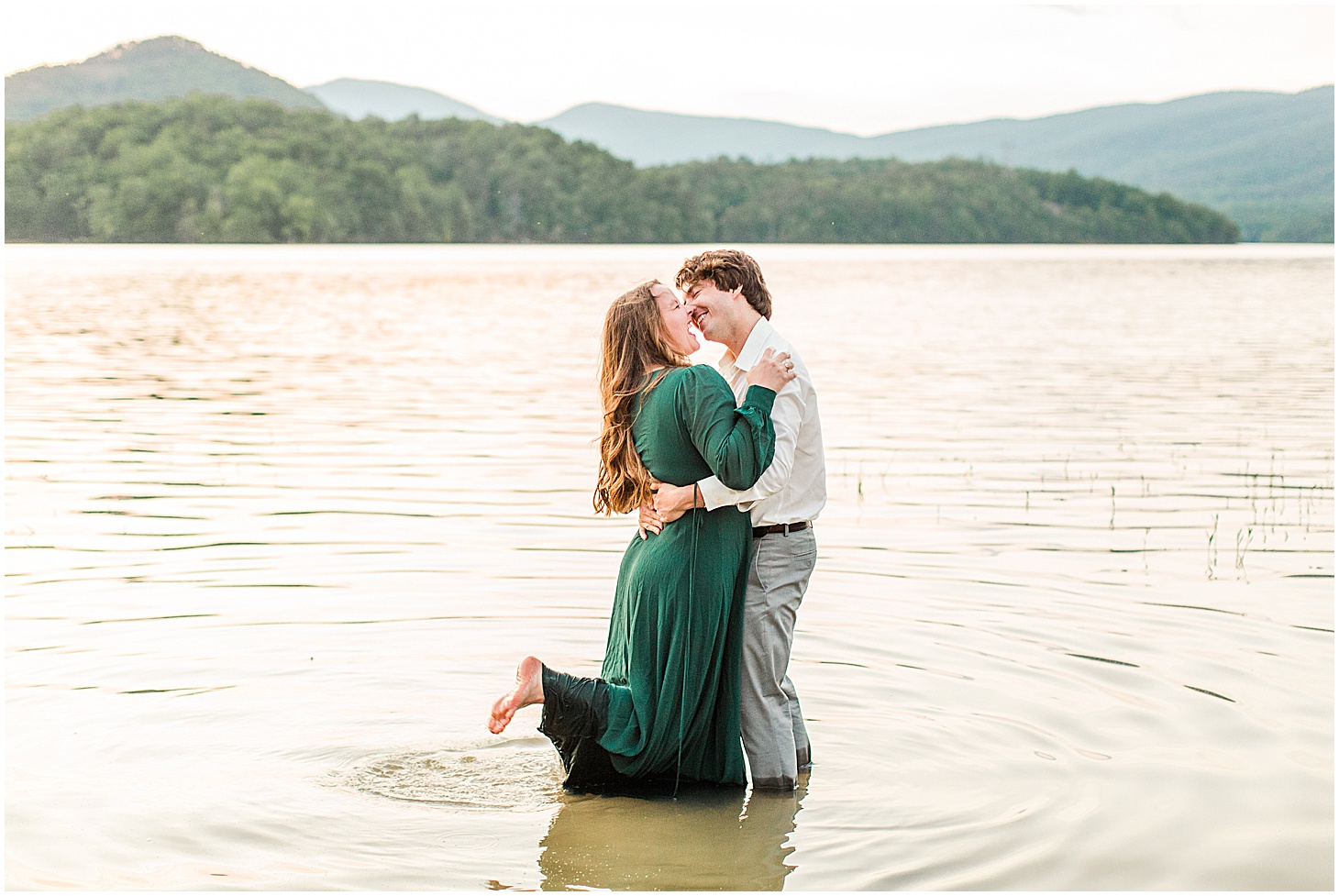 carvinscoveengagementsession_roanokeengagementsession_carvinscove_virginiawedding_virginiaweddingphotographer_vaweddingphotographer_photo_0071.jpg