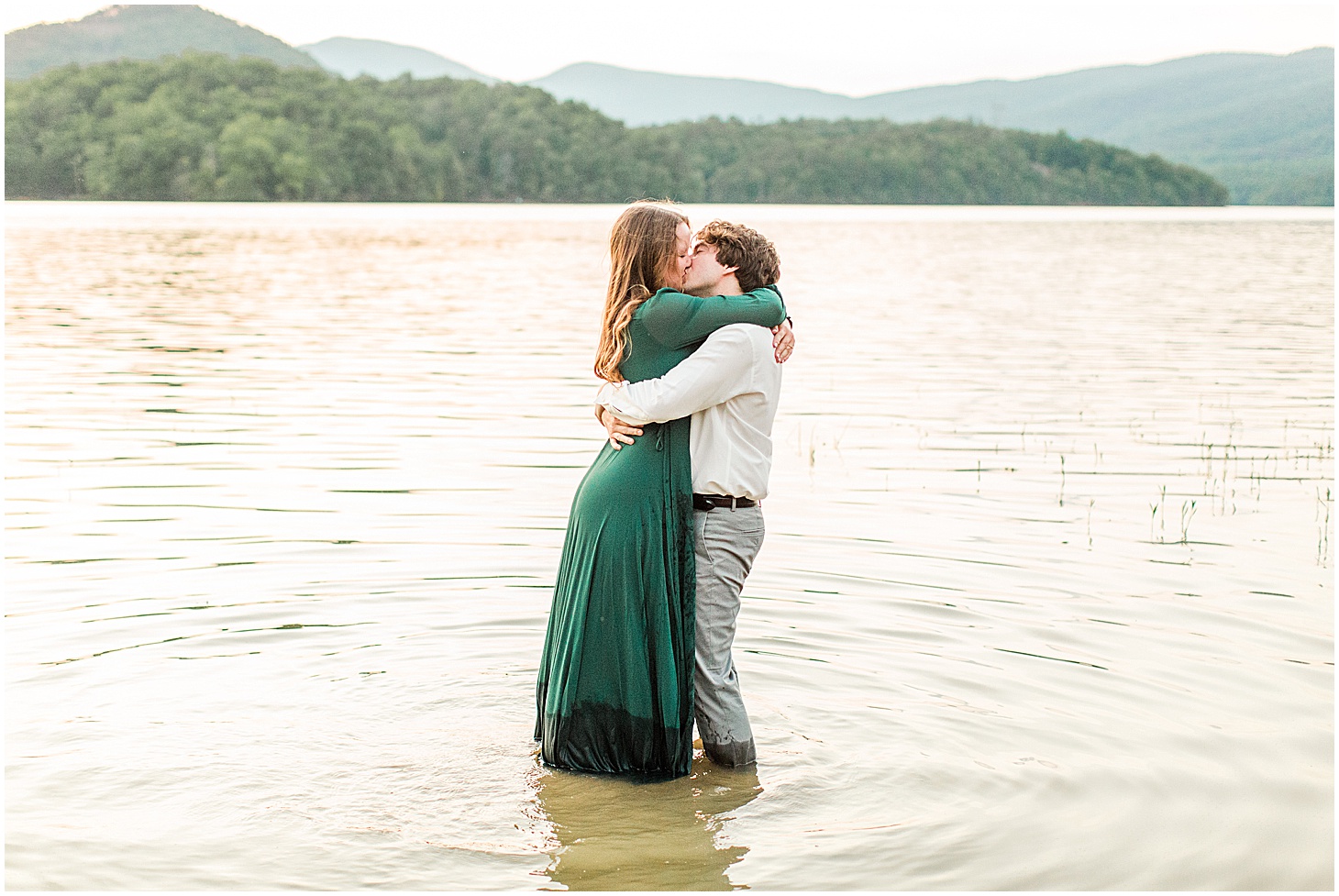 carvinscoveengagementsession_roanokeengagementsession_carvinscove_virginiawedding_virginiaweddingphotographer_vaweddingphotographer_photo_0078.jpg