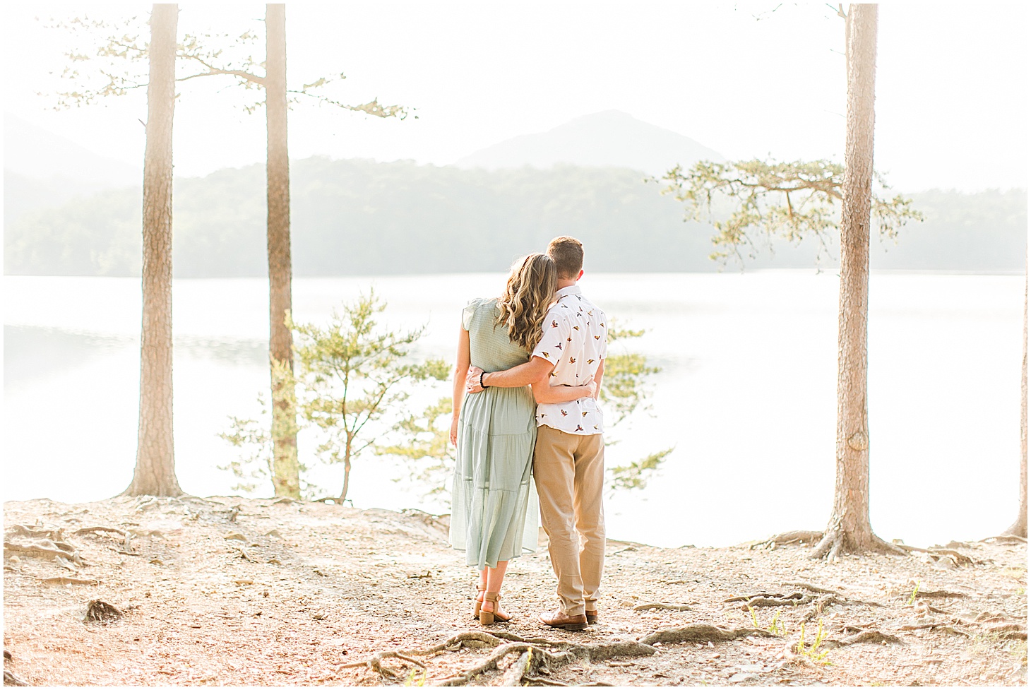 carvinscove_roanokeengagementsession_virginiaweddingphotographer_vaweddingphotographer_photo_0008.jpg