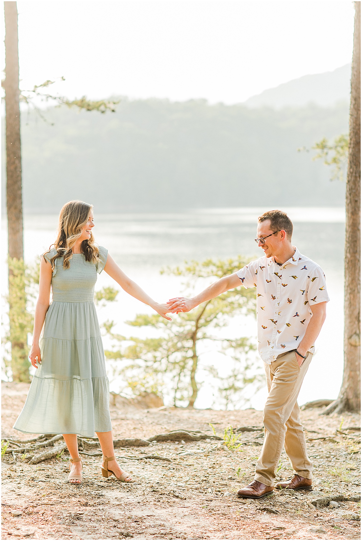 carvinscove_roanokeengagementsession_virginiaweddingphotographer_vaweddingphotographer_photo_0011.jpg