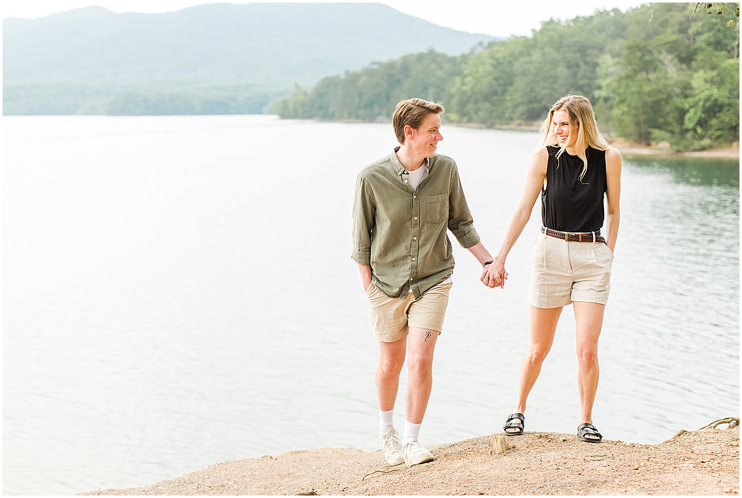 carvinscove_roanokeengagementsession_virginiaweddingphotographer_vaweddingphotographer_photo_0009-1.jpg