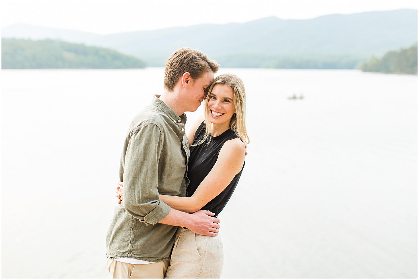 carvinscove_roanokeengagementsession_virginiaweddingphotographer_vaweddingphotographer_photo_0018-1.jpg