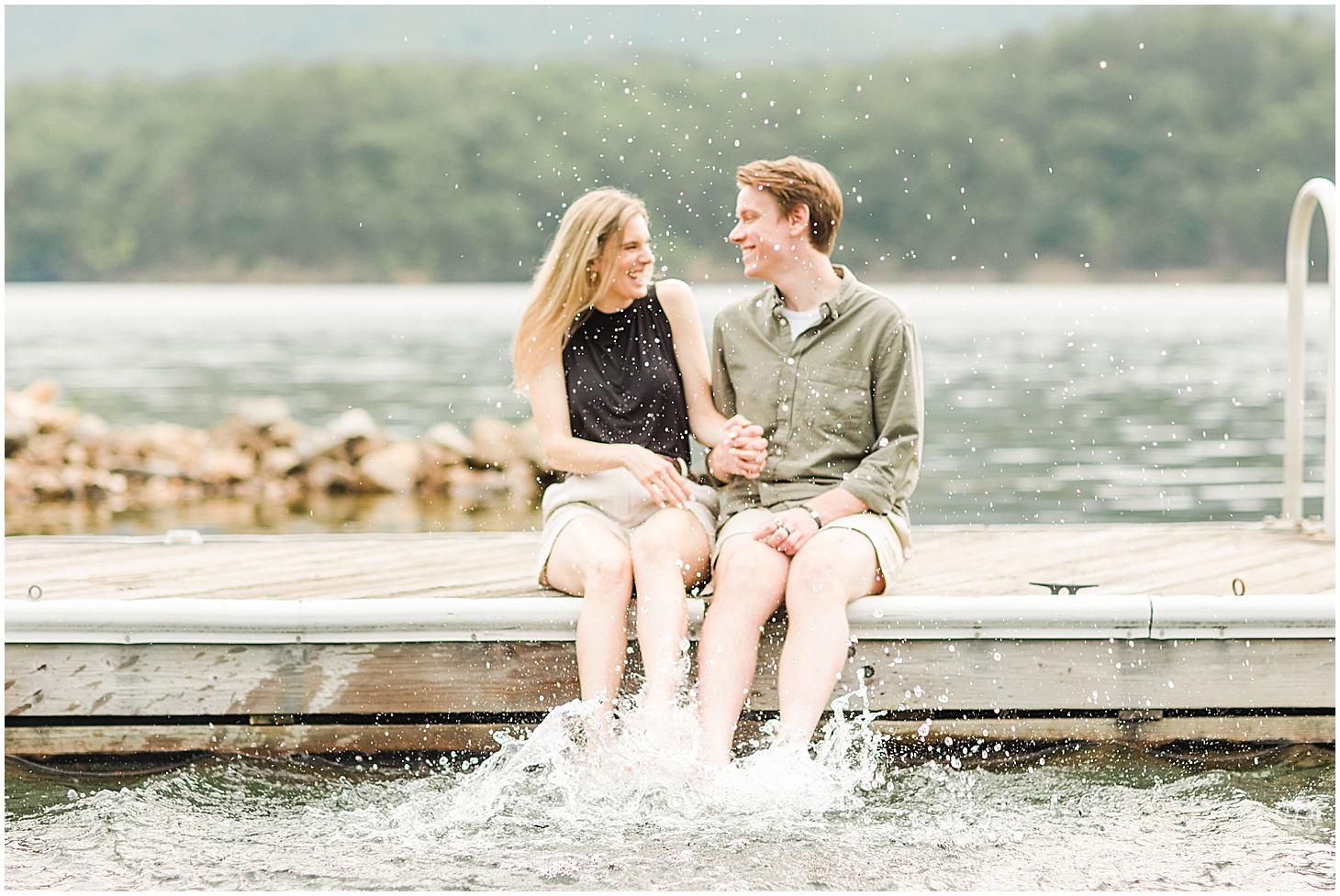 carvinscove_roanokeengagementsession_virginiaweddingphotographer_vaweddingphotographer_photo_0025-1.jpg