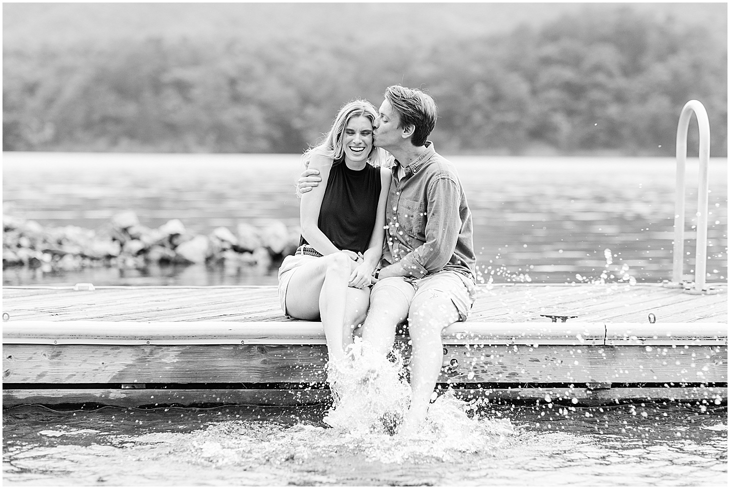 carvinscove_roanokeengagementsession_virginiaweddingphotographer_vaweddingphotographer_photo_0032-1.jpg