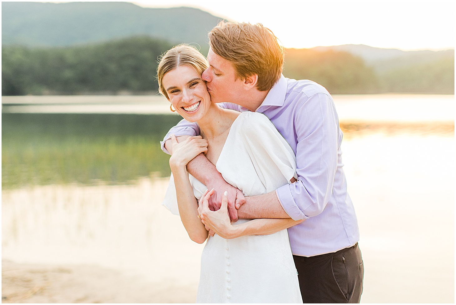 carvinscove_roanokeengagementsession_virginiaweddingphotographer_vaweddingphotographer_photo_0044-1.jpg