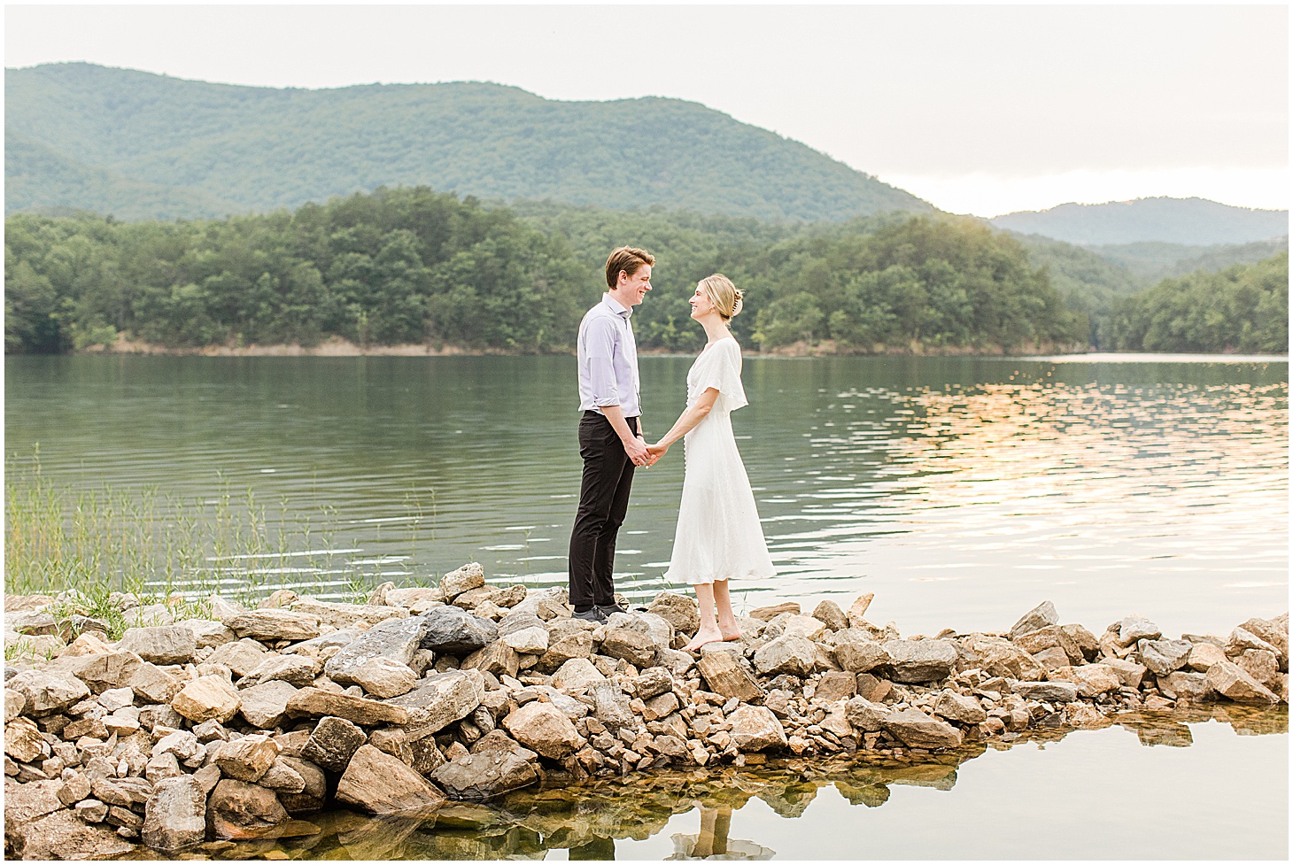 carvinscove_roanokeengagementsession_virginiaweddingphotographer_vaweddingphotographer_photo_0045-1.jpg