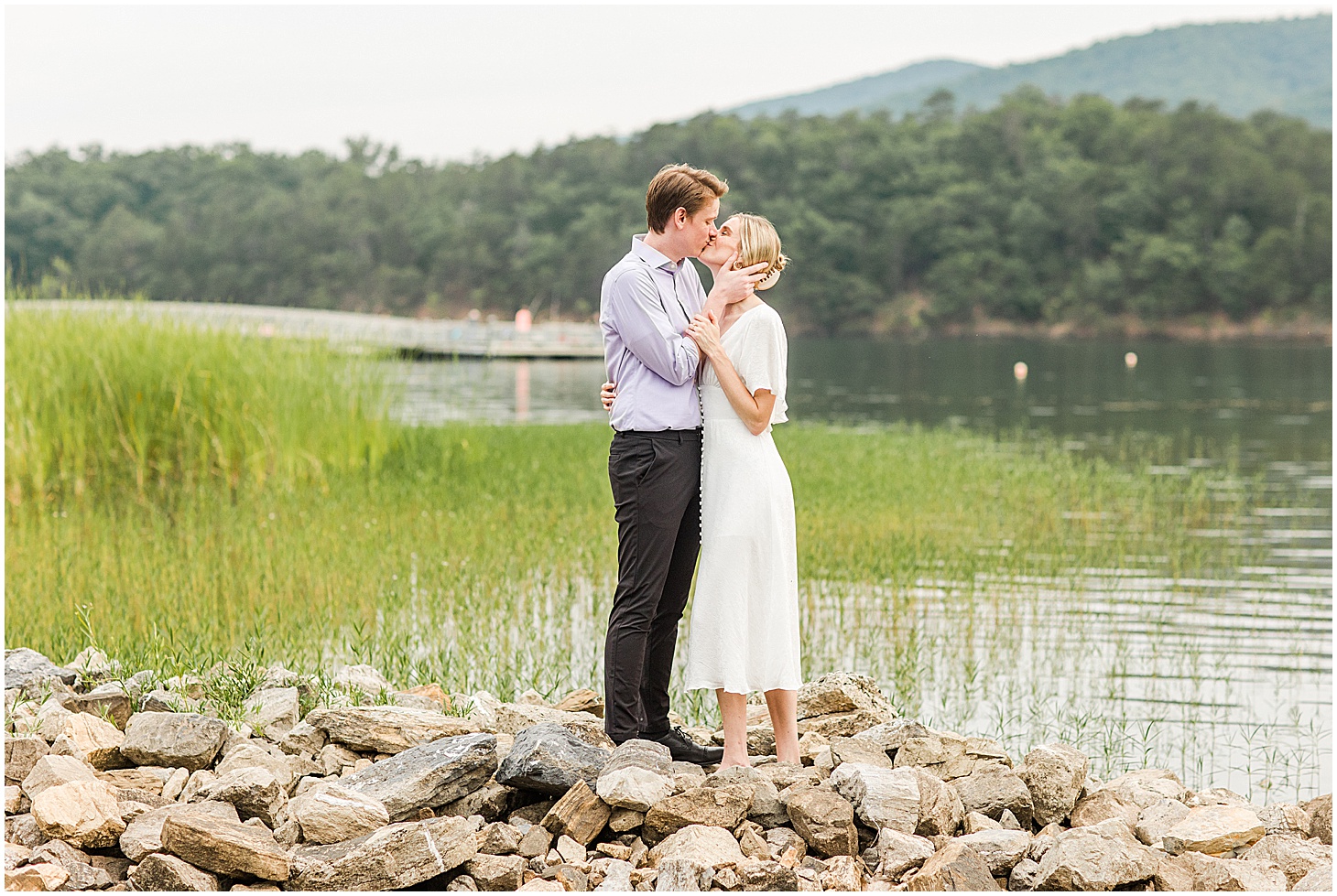 carvinscove_roanokeengagementsession_virginiaweddingphotographer_vaweddingphotographer_photo_0052-1.jpg