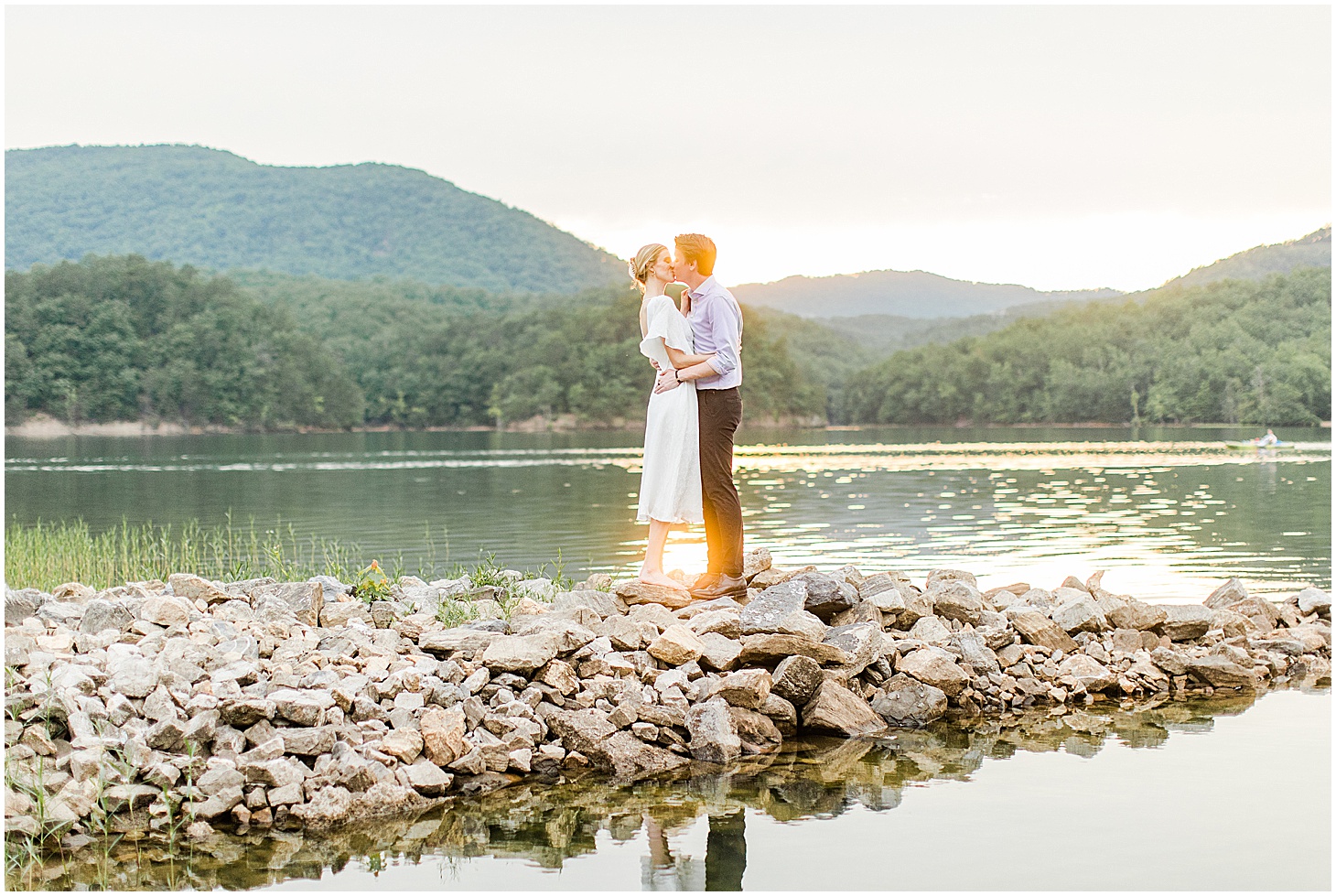 carvinscove_roanokeengagementsession_virginiaweddingphotographer_vaweddingphotographer_photo_0058.jpg