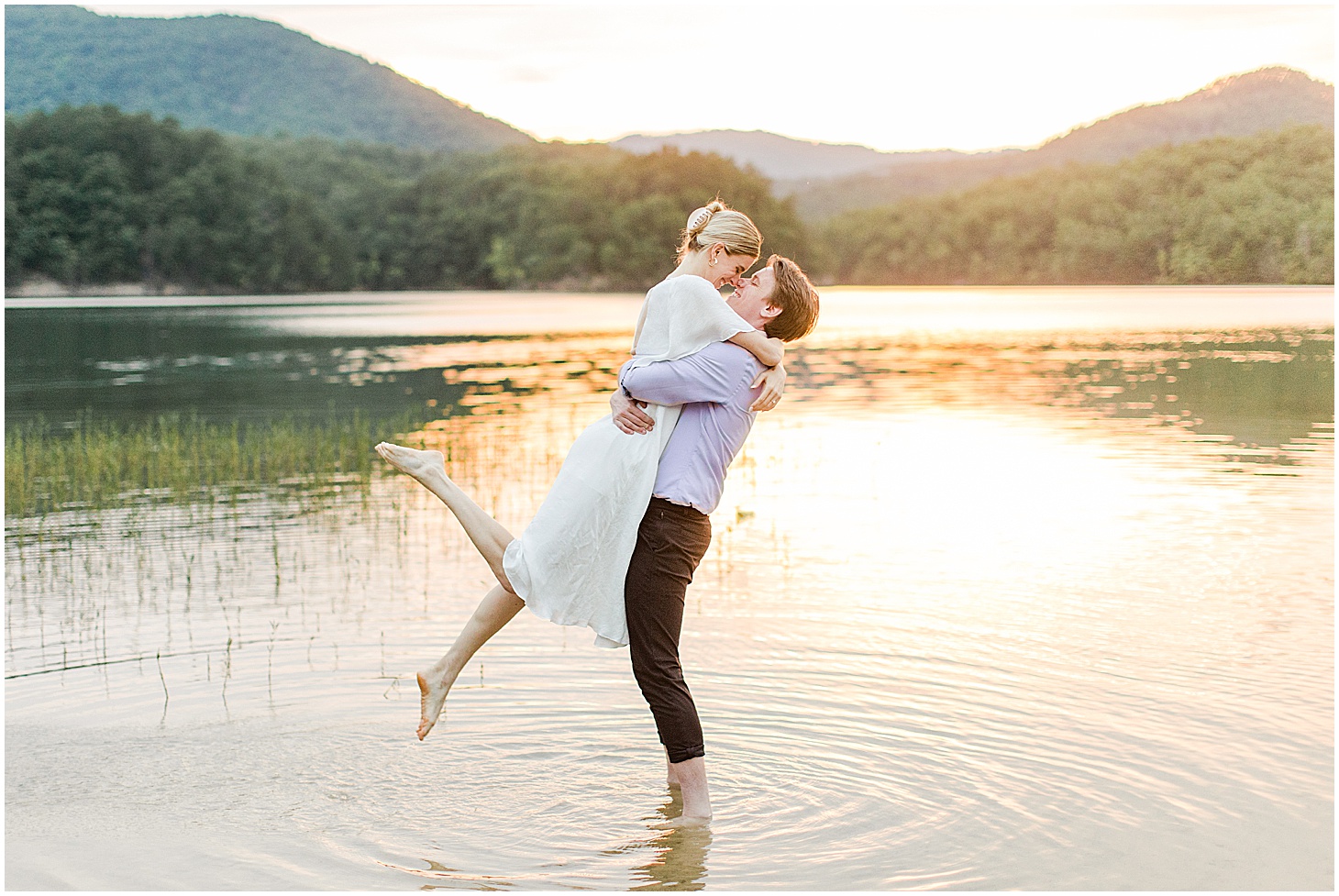 carvinscove_roanokeengagementsession_virginiaweddingphotographer_vaweddingphotographer_photo_0065.jpg