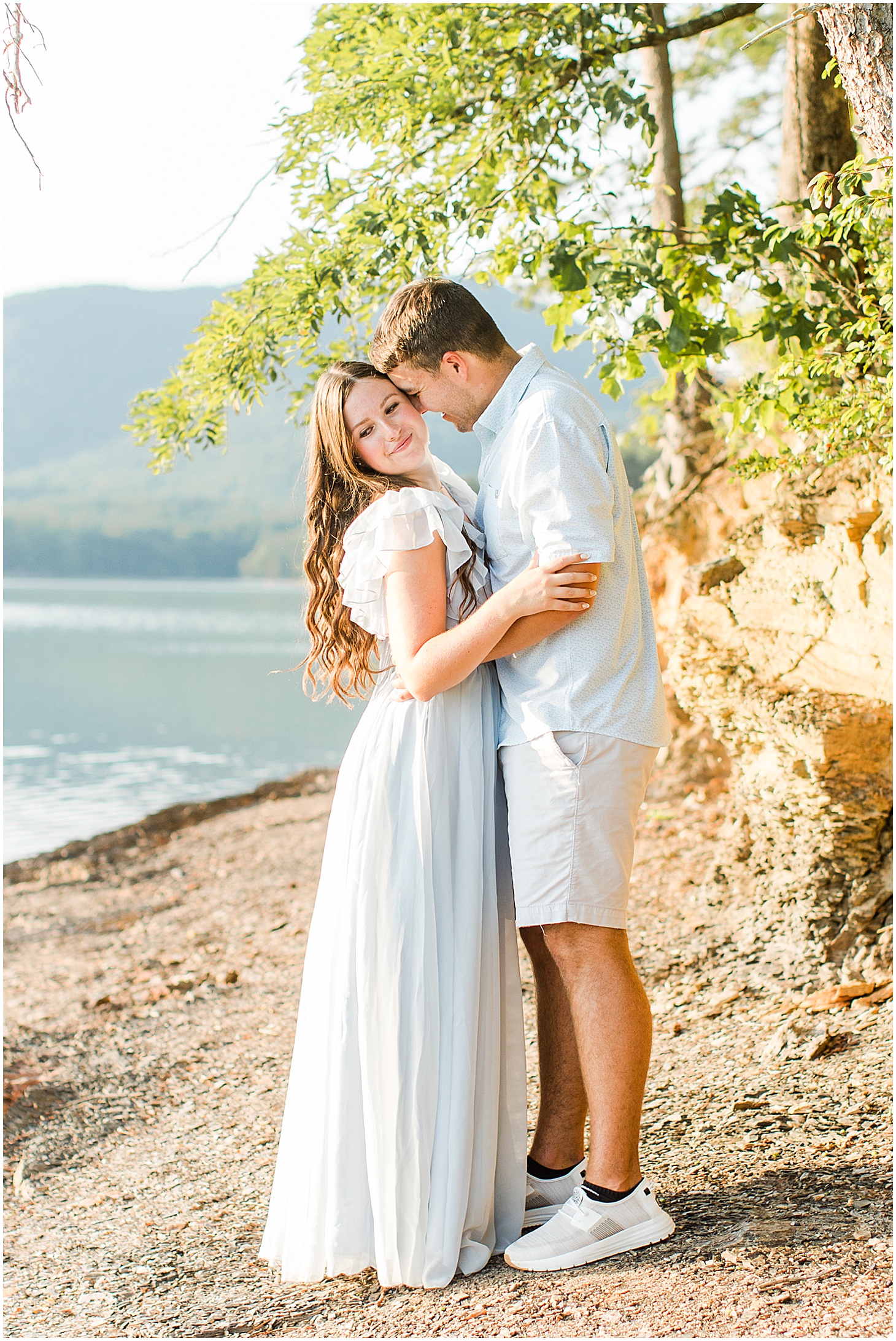 carvinscove_roanokeengagementsession_virginiaweddingphotographer_vaweddingphotographer_photo_0100.jpg
