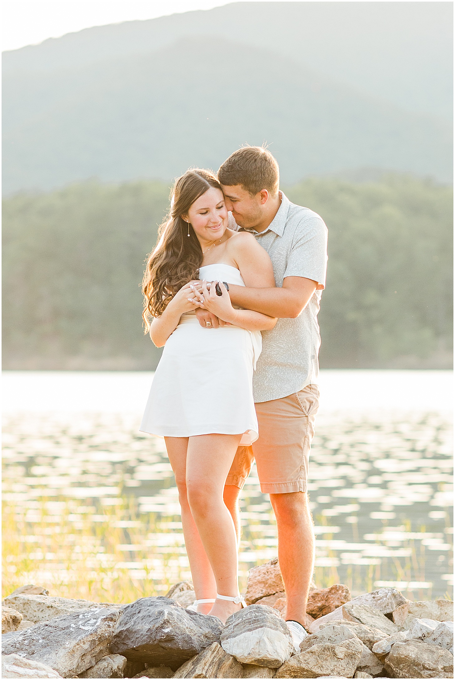 carvinscove_roanokeengagementsession_virginiaweddingphotographer_vaweddingphotographer_photo_0109.jpg